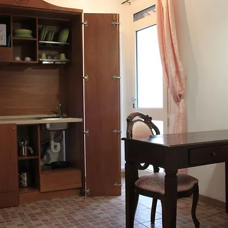 La Fabbrica Dell'oro 4*