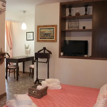 La Fabbrica Dell'oro 3*