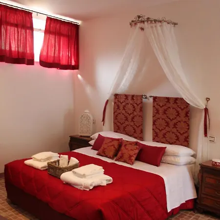 La Fabbrica Dell'oro 3*