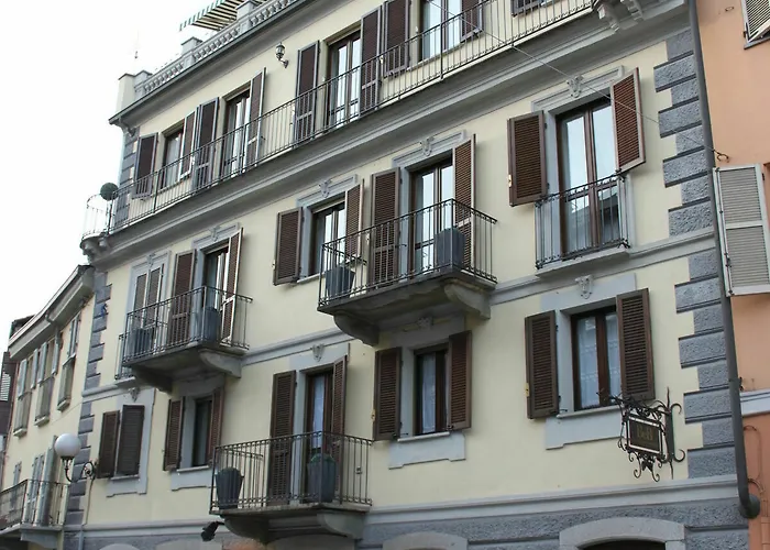 La Fabbrica Dell'oro 3* Asti